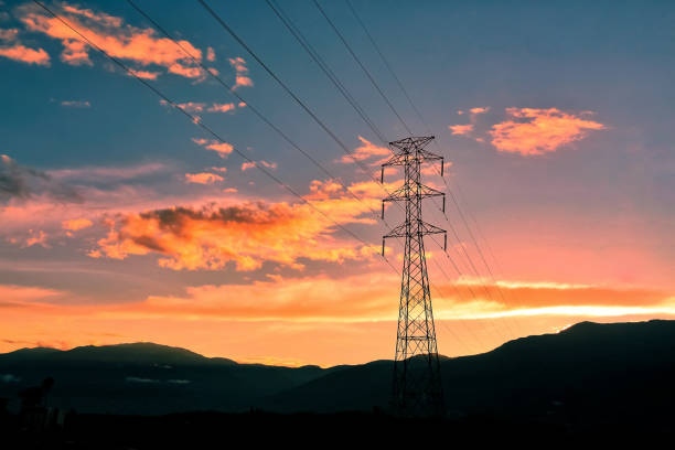 Lattice Tower နှင့် Monopole အကြားကွာခြားချက်များ